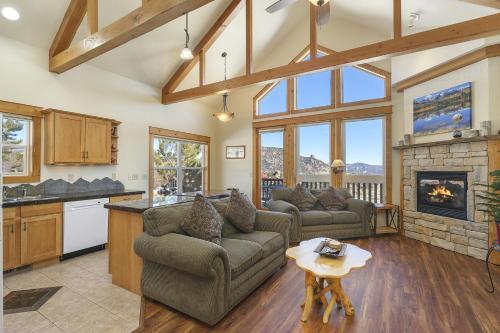 Jackstraw Mountain 32 Condo — 4-Star Luxury Hotel in Estes Park, United States