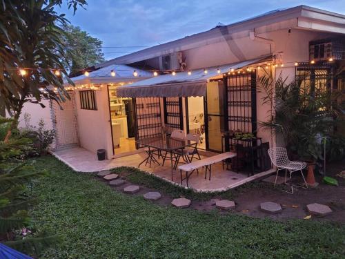Jay's Cottage house — 4-Star Luxury Hotel in Angeles City, Philippines