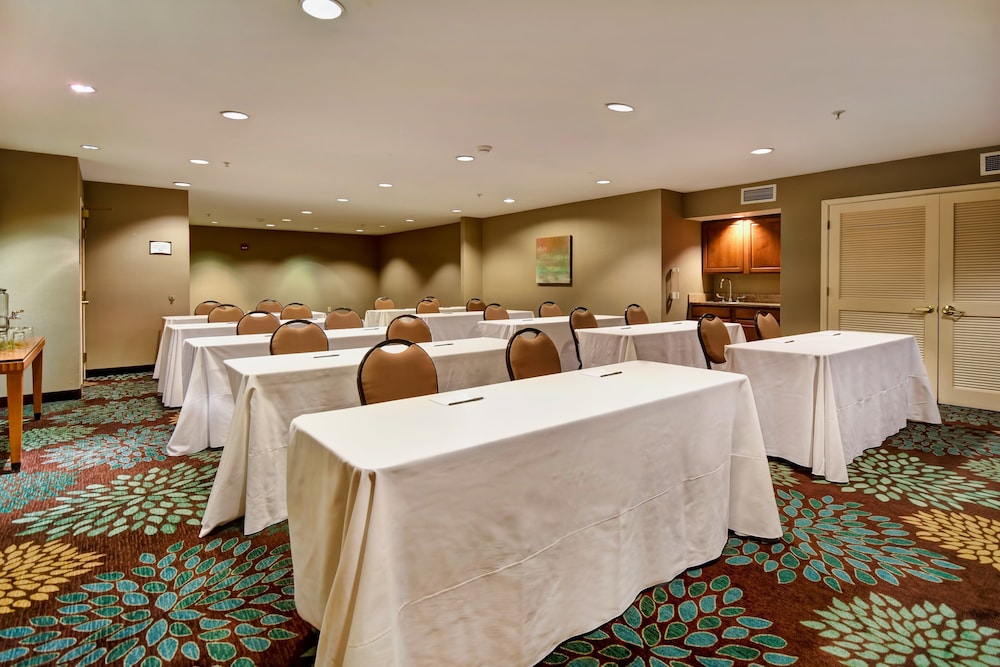 Staybridge Suites Madison East by IHG - photo 33