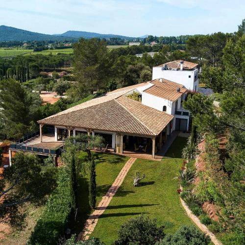 lHotellerie Kouros - carbon neutral hotel in Cuers