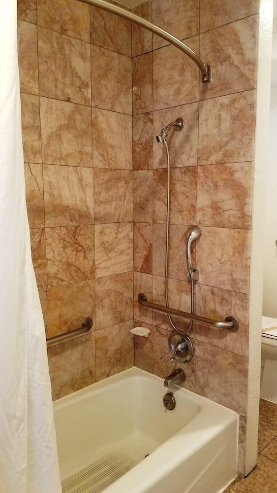 Stanford Motor Inn Palo Alto - photo 16