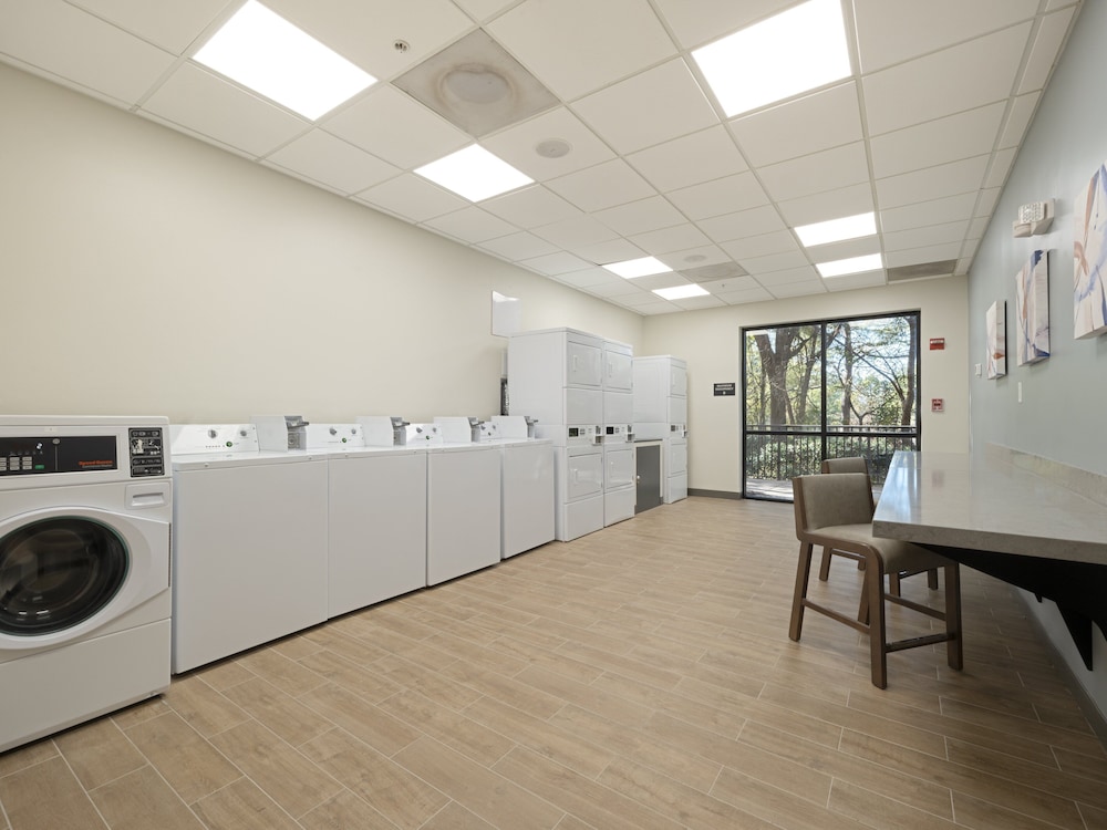Candlewood Suites Birmingham Inverness - photo 27