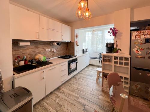 Apartament Popescu — 4-Star Luxury Hotel in Calimanesti, Romania