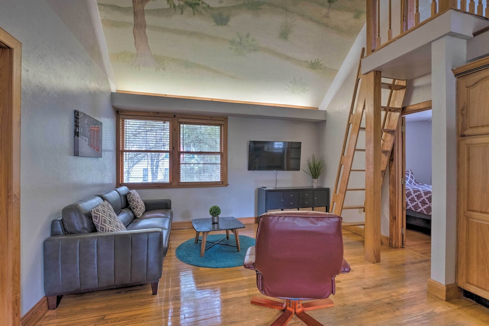 Belong Downtown 1br 1ba — 4-Star Luxury Hotel in Gainesville, United States