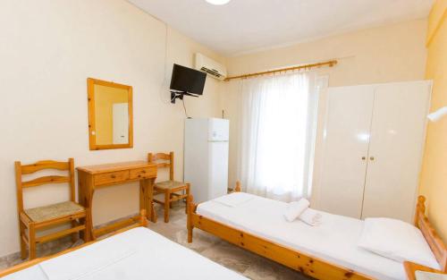 Asimina in Unknown City, Greece