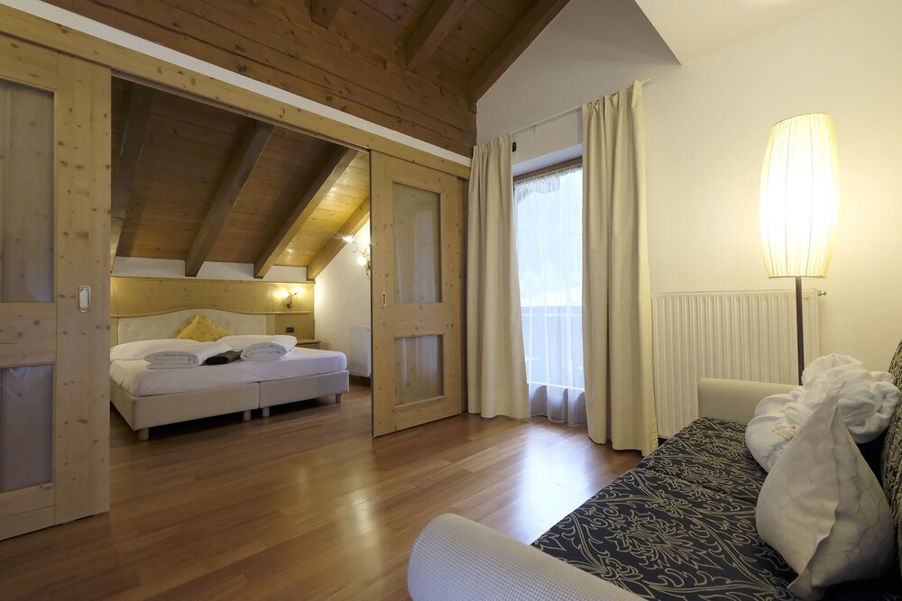 Hotel Shandranj — Tesero — photo 4