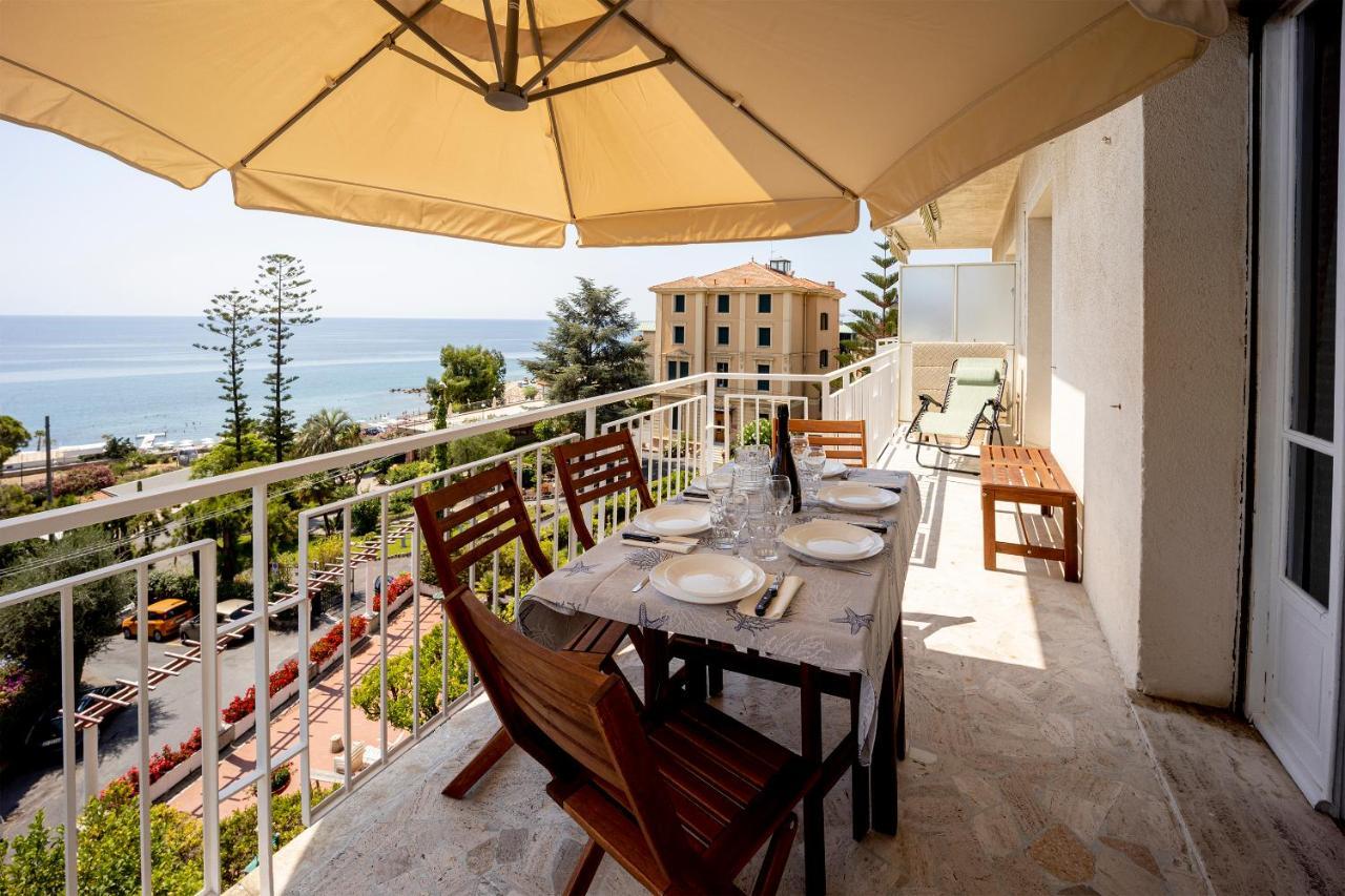 Foce Charming Seaview Flat — 4-Star Luxury Hotel in San Remo, Italy