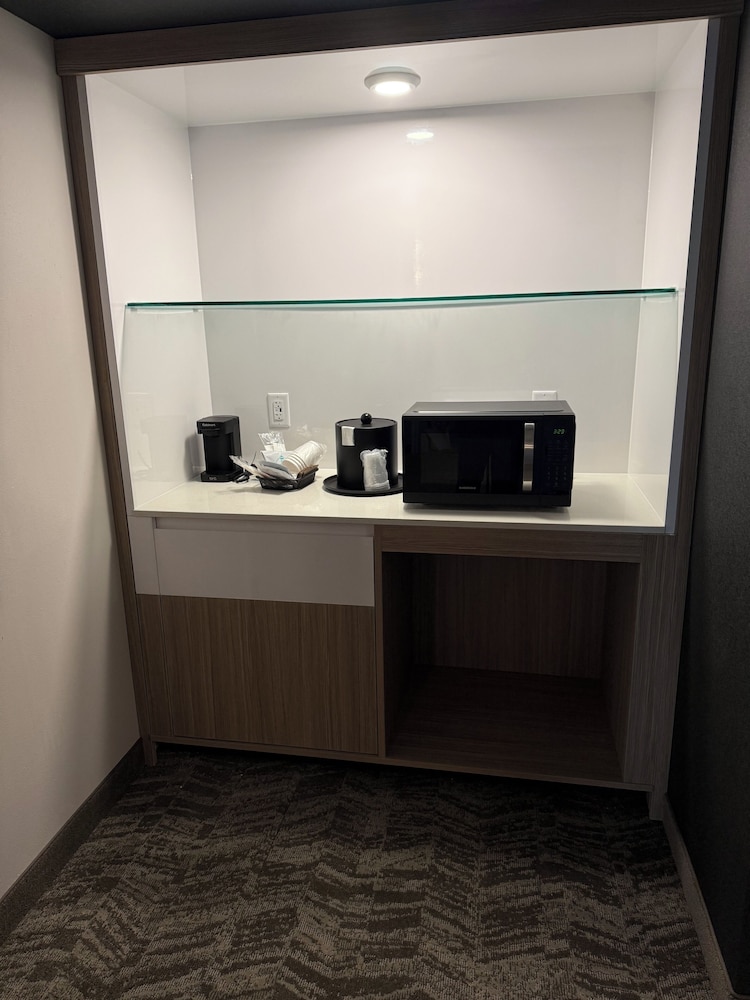 SpringHill Suites by Marriott Fargo - photo 8