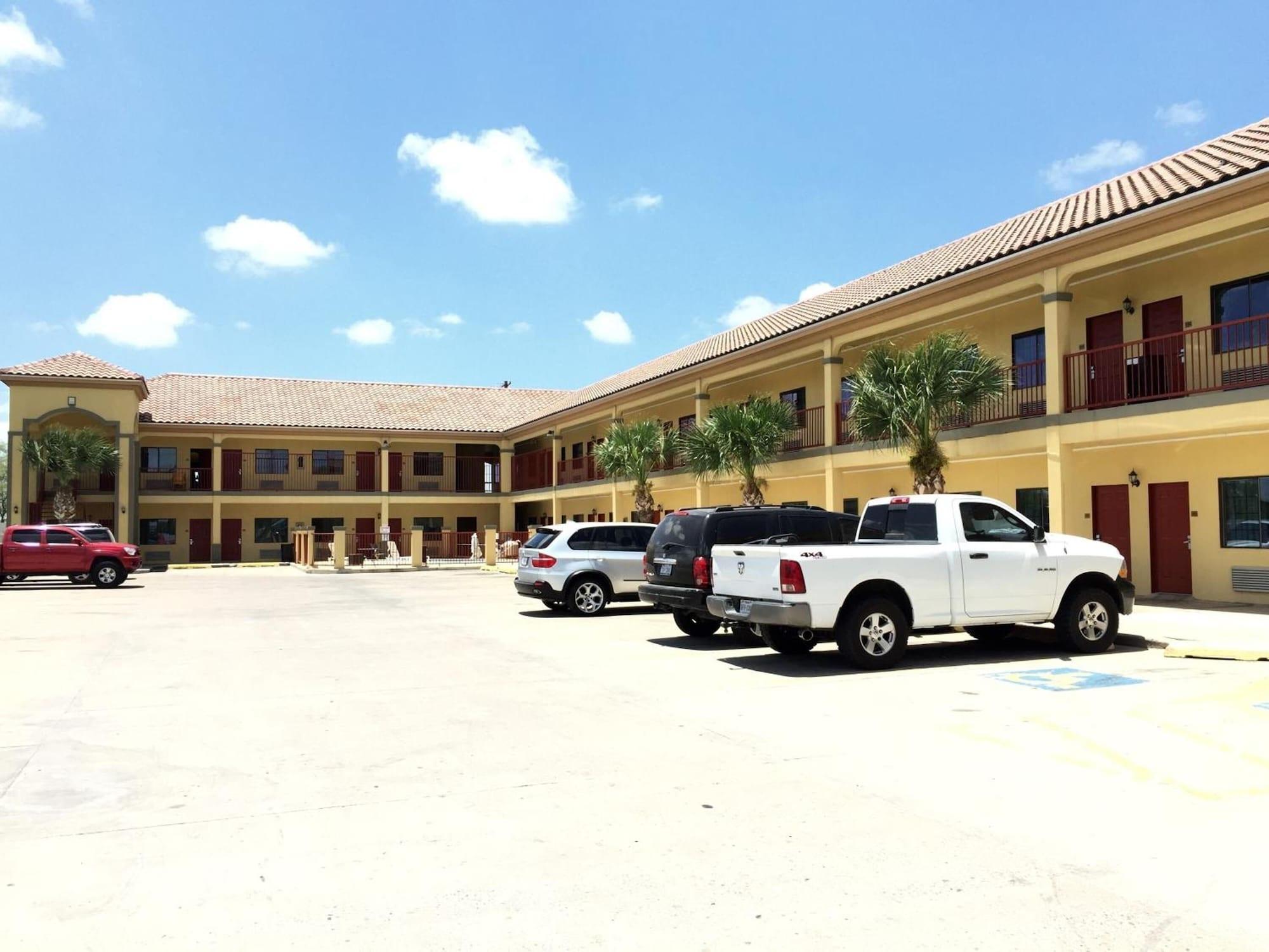 Boca Chica Inn & Suites Brownsville - photo 7