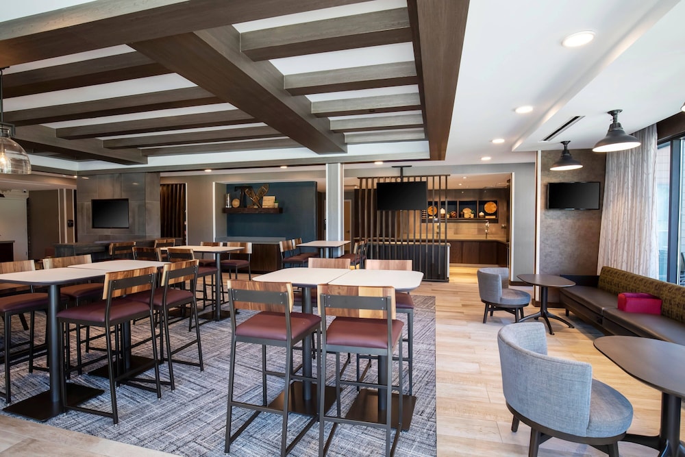 SpringHill Suites by Marriott Truckee Lake Tahoe - photo 23
