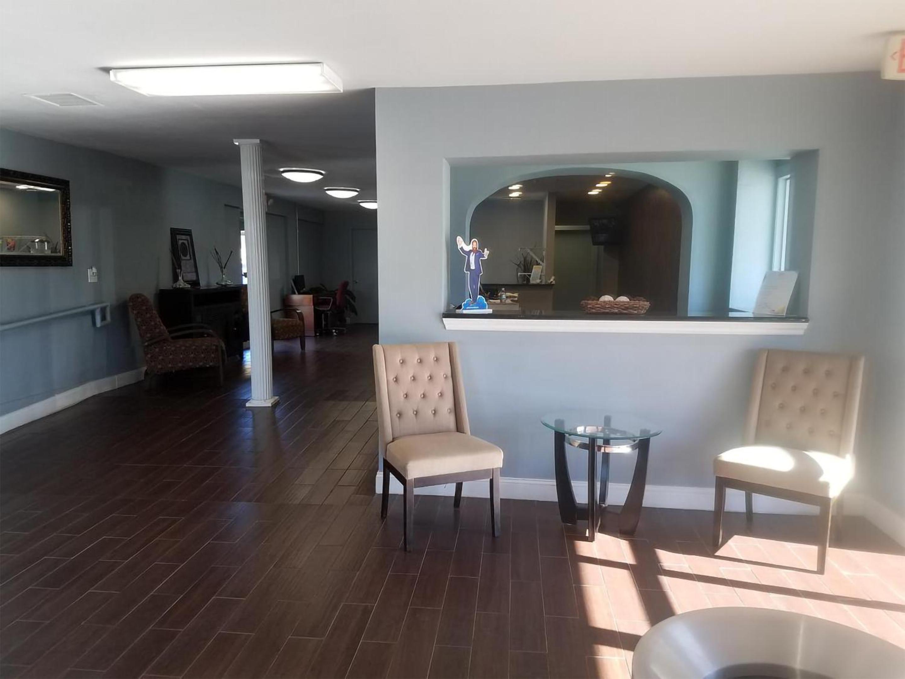 Sky Palace Inn & Suites Wichita East - photo 8