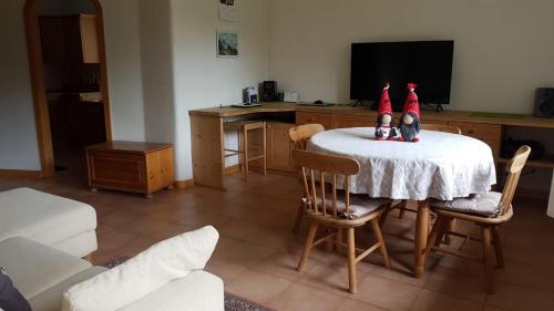Alisea Home — 4-Star Luxury Hotel in Pinzolo, Italy