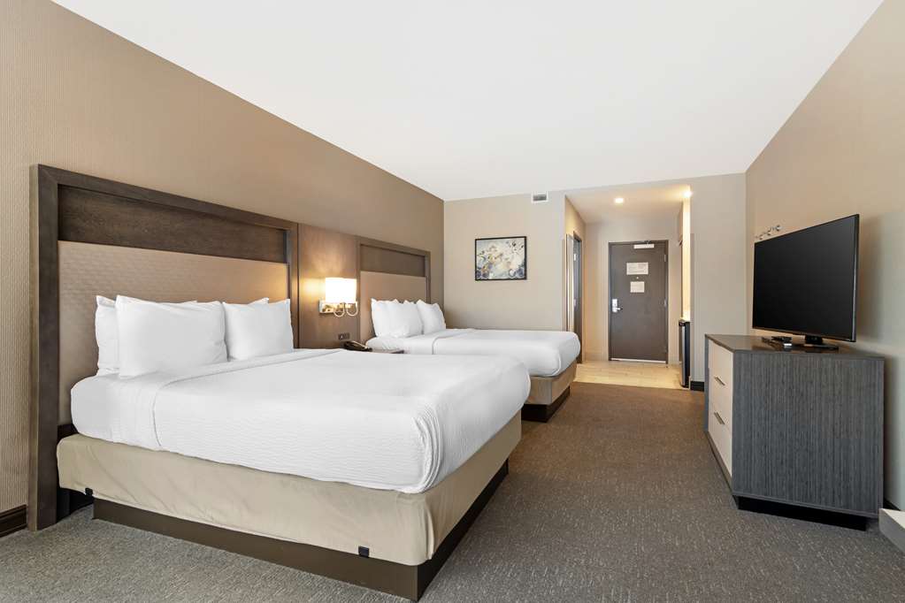 Best Western Plus Executive Residency Rigby's Water World Hotel - photo 24