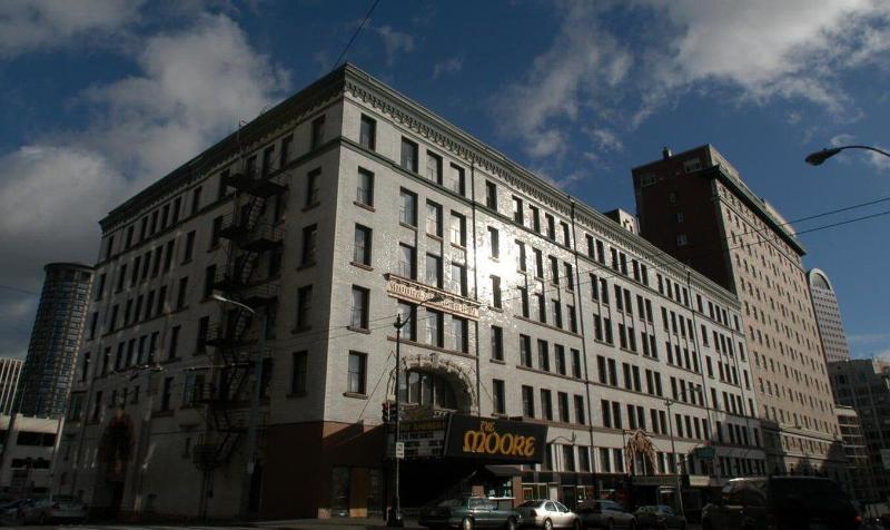 The Moore Hotel - photo 2