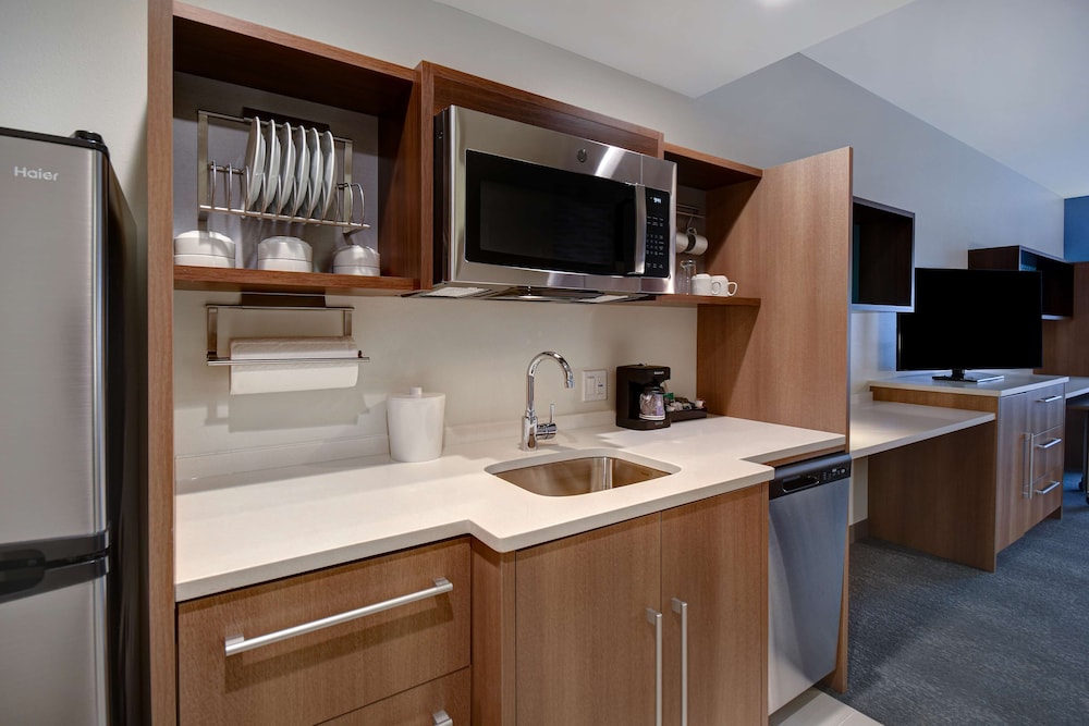 Home2 Suites by Hilton Troy - photo 11