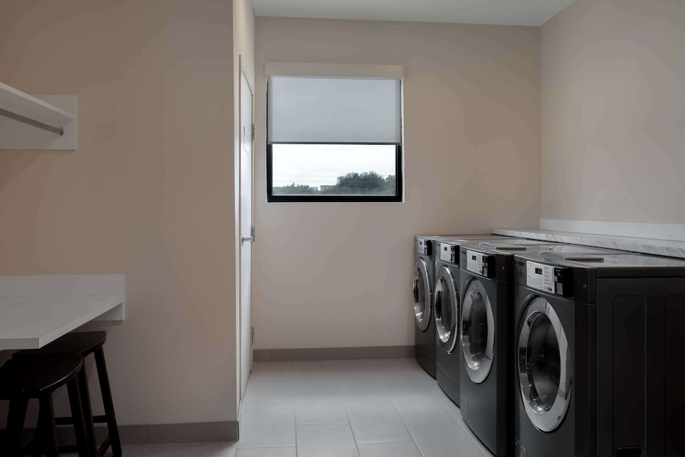 Home2 Suites by Hilton Brownwood - photo 32