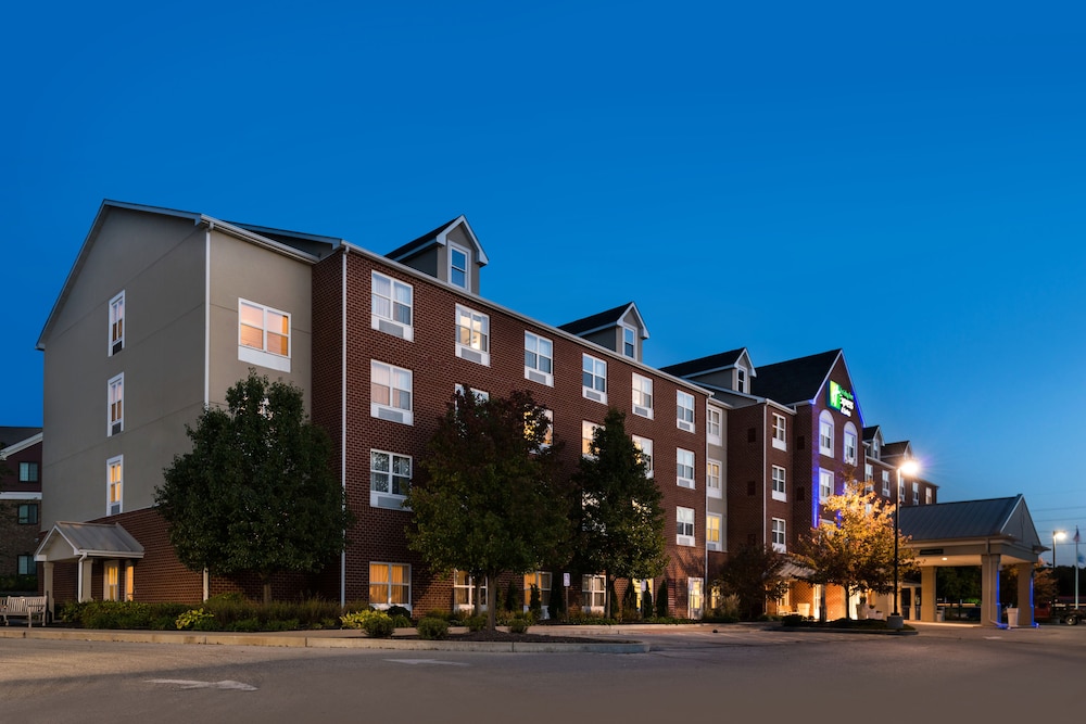 Holiday Inn Express St. Louis West O'Fallon by IHG - photo 68