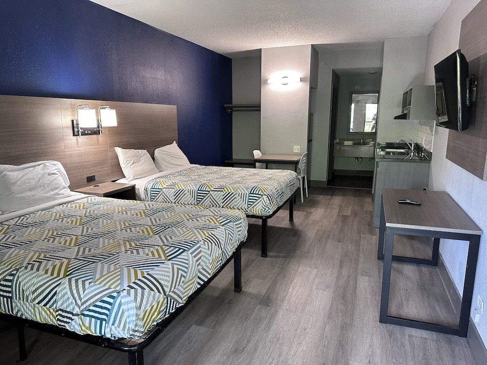 Studio Suites Extended Stay - photo 5