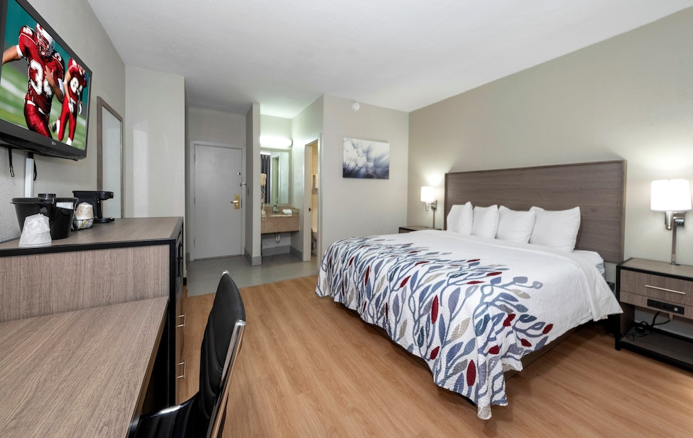 Red Roof Inn Petersburg Fort Lee - photo 22