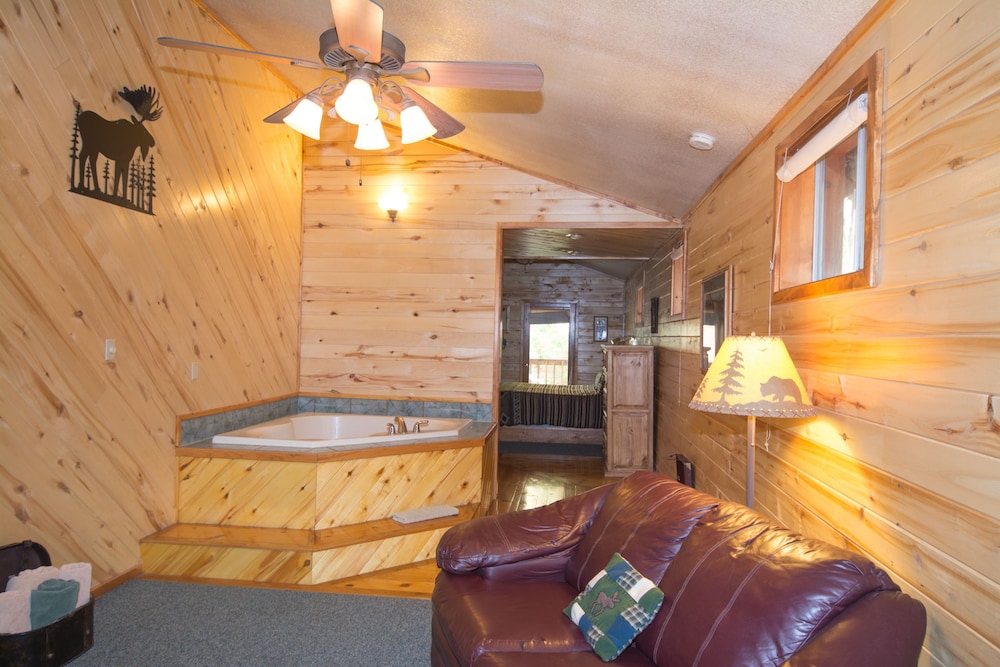 Upper Canyon Inn & Cabins - photo 135