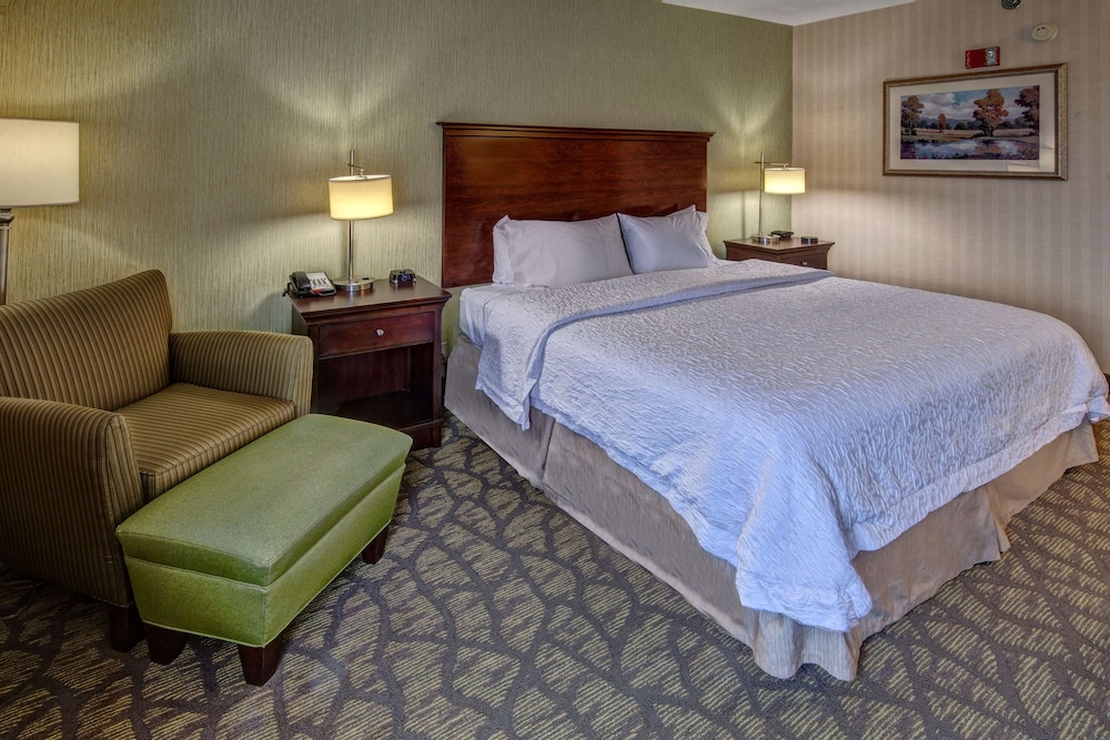 Hampton Inn Rocky Mount - photo 19