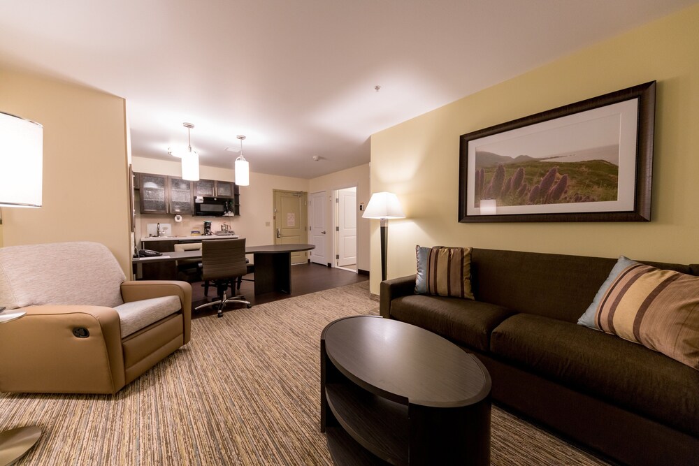 Candlewood Suites Fairbanks by IHG - photo 17