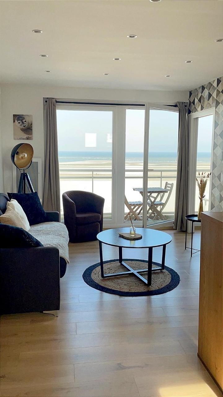 Perle D’opale T2 Face Mer Balneo Spa Parking Prive Wifi Netflix Hotel&Logde 4 Pers in Berck, France