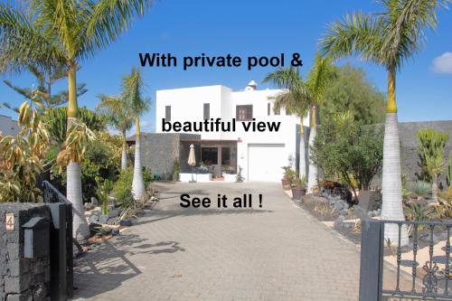 Villa Panoramica — 4-Star Luxury Hotel in Yaiza, Spain