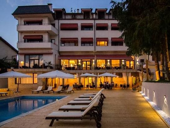 Par Avion in Apriltsi, Bulgaria