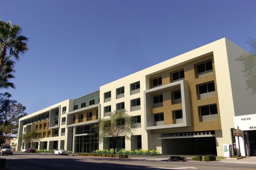 Holiday Inn Express and Suites Glendale Downtown - photo 79