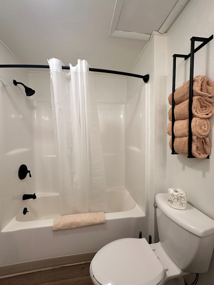 Alhonna Resort LLC - photo 228