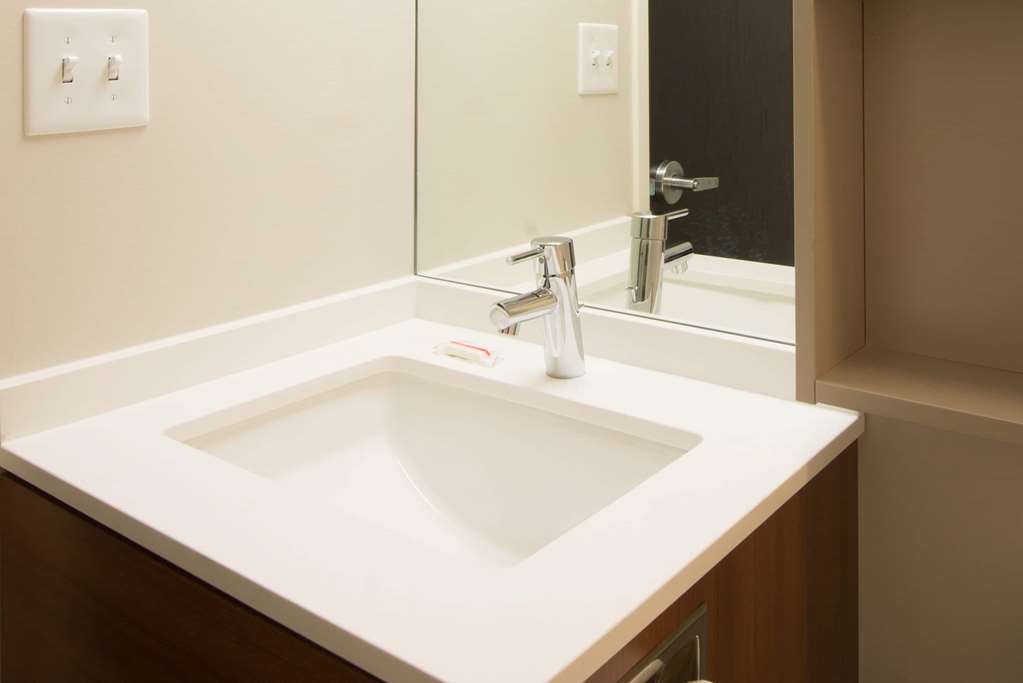 Microtel Inn & Suites By Wyndham Philadelphia Airport Ridley - photo 7