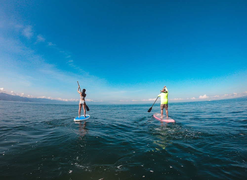 Surfing/boogie boarding