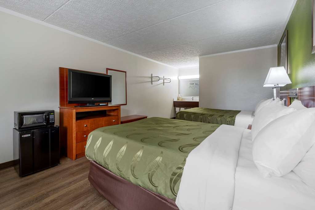 Quality Inn Roxboro South - photo 8