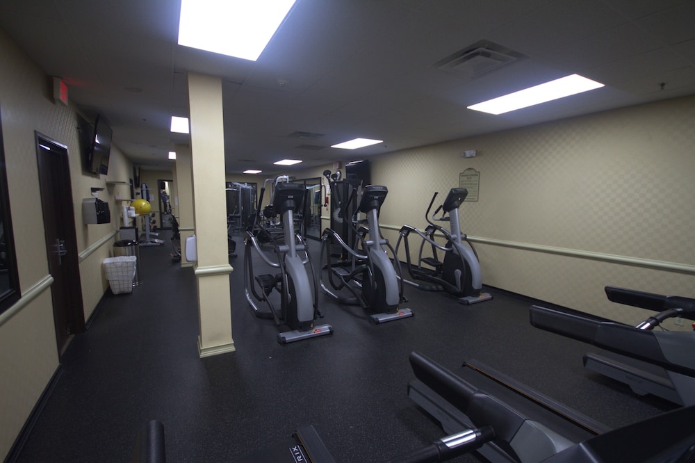 Atrium Hotel and Suites - photo 33