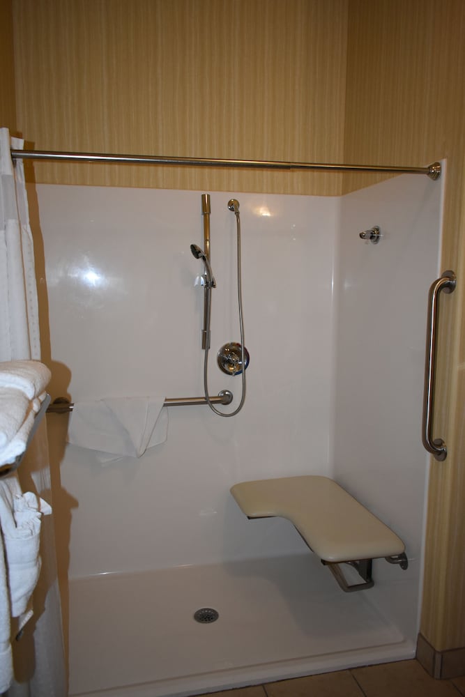 Holiday Inn Express & Suites Silt Rifle by IHG - photo 49