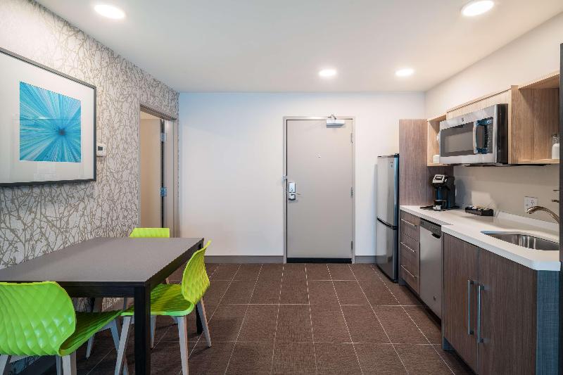 Home2 Suites by Hilton Brunswick - photo 26