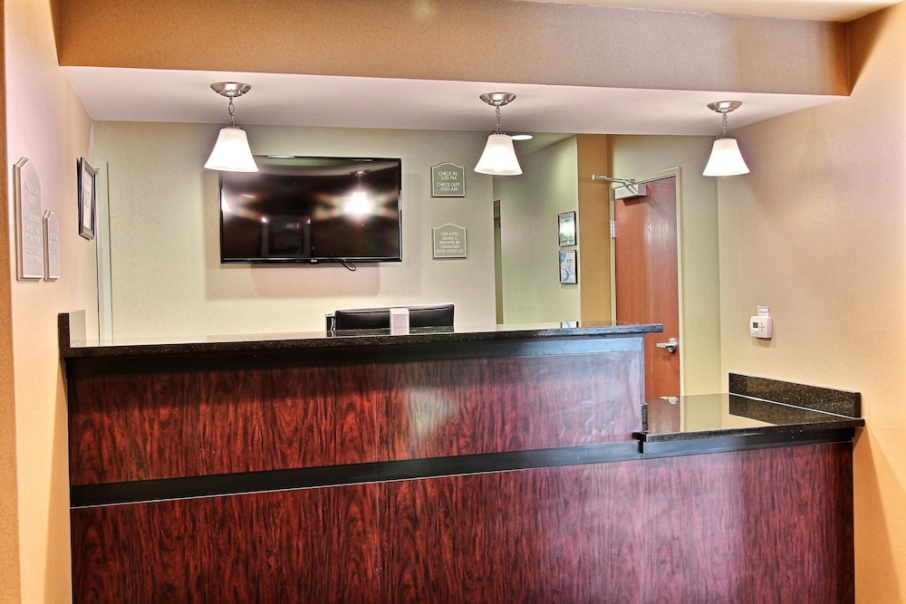 AmeriVu Inn & Suites Crookston — hotel in Crookston