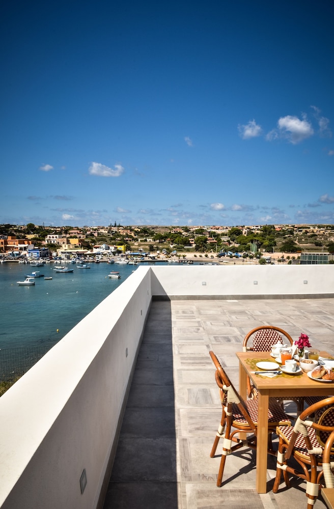 Hotel Vega — hotel in Lampedusa