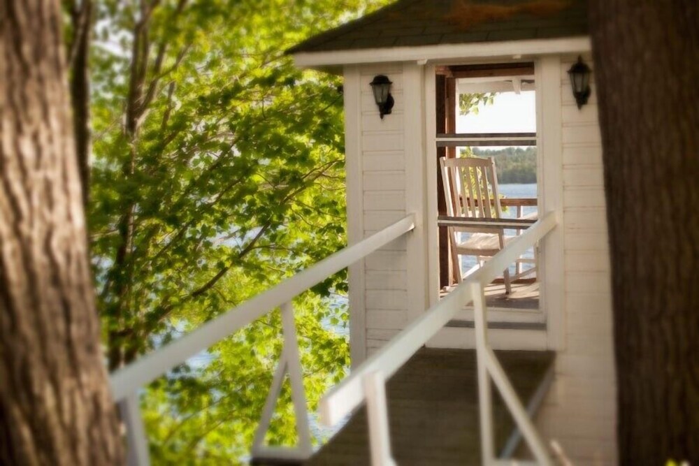 Wolf Cove Inn - photo 28