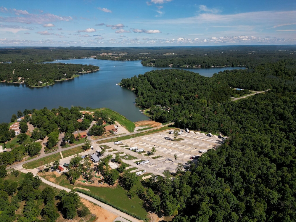 Crown Point Resort - photo 100