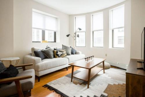 Delightful Downtown Boston 2bed 2bath Apartment — 4-Star Luxury Hotel in Boston, United States