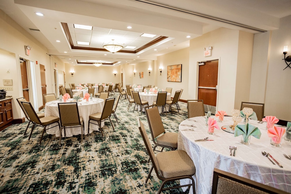 Hilton Garden Inn Winchester - photo 51