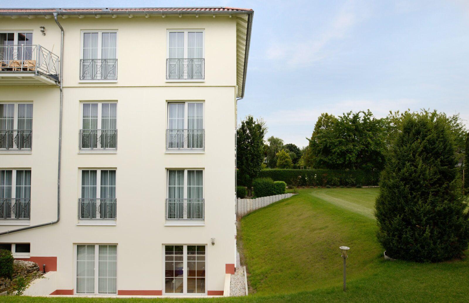 Hotel Zielonka — 4-Star Luxury Hotel in Hochheim Am Main, Germany