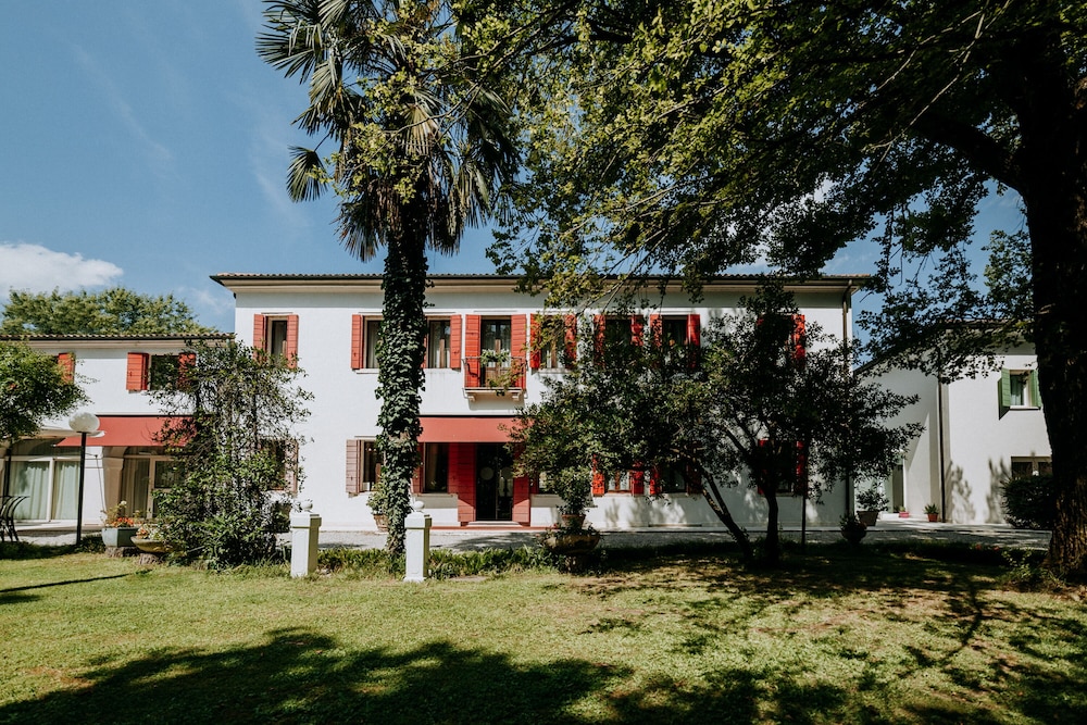 Villa Patriarca Hotel in Mirano, Italy