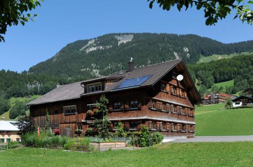 Ferienwohnungen Moosbrugger — 4-Star Luxury Hotel in Au, Austria