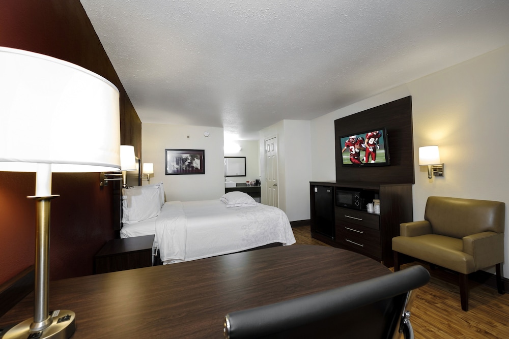 Red Roof Inn Plus Hammond - photo 18