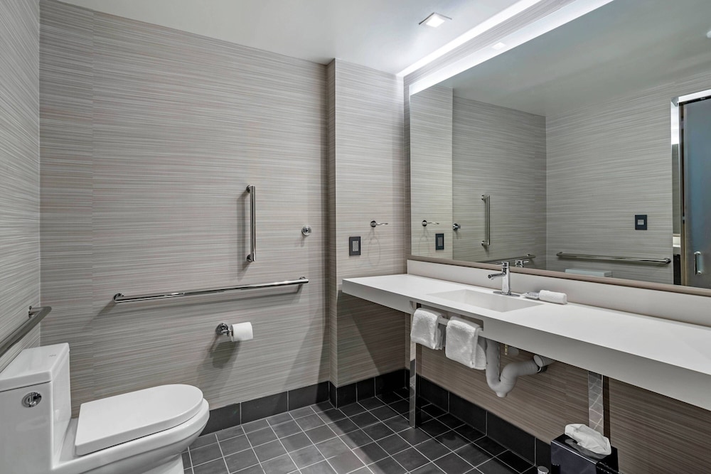 AC Hotel by Marriott Washington DC Convention Center - photo 17