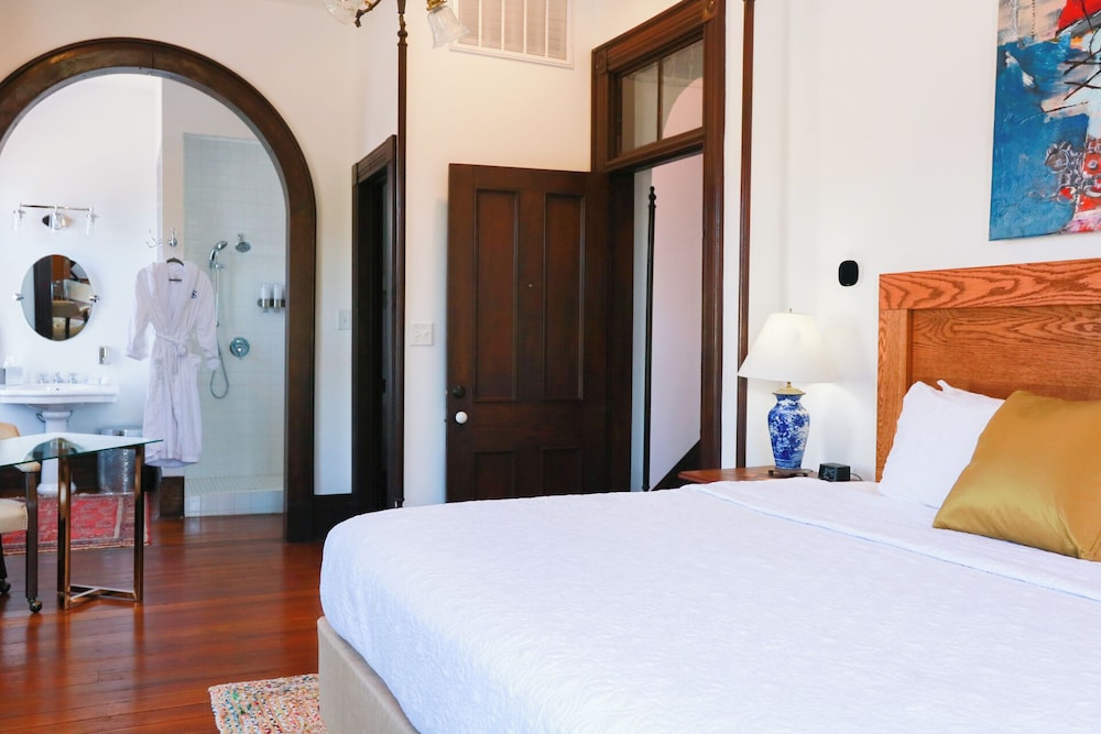 Summit Street Inns - photo 30