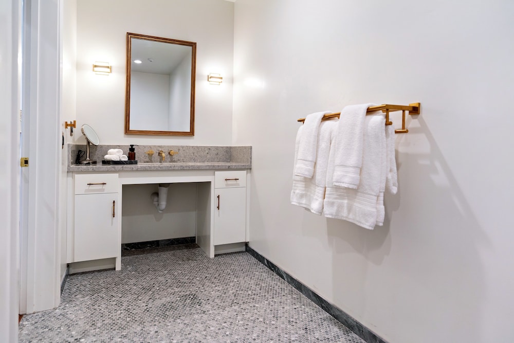 Rhapsody in View Boutique Hotel - photo 44